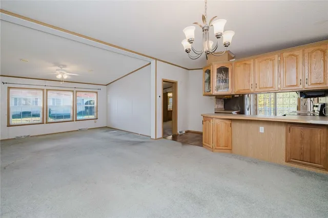 $290,000 | 38 Hummingbird Lane, Tiverton, RI 02878