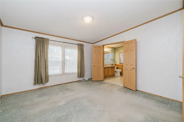 $290,000 | 38 Hummingbird Lane, Tiverton, RI 02878