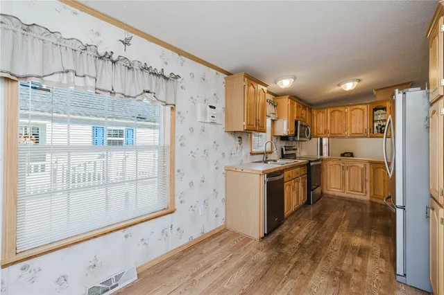 $290,000 | 38 Hummingbird Lane, Tiverton, RI 02878