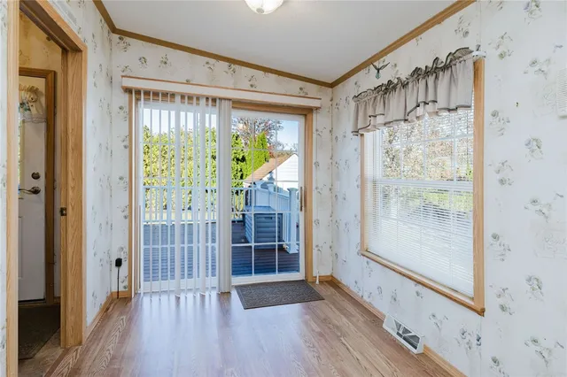 $290,000 | 38 Hummingbird Lane, Tiverton, RI 02878