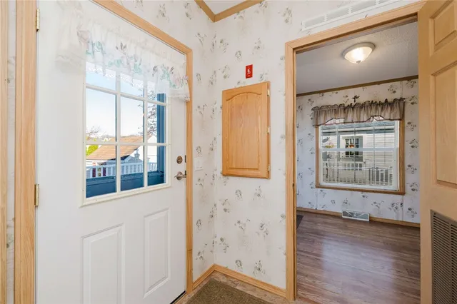 $290,000 | 38 Hummingbird Lane, Tiverton, RI 02878