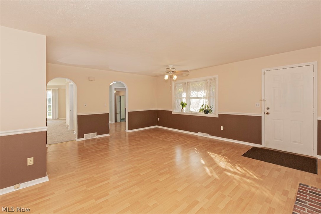 1460 Evanston Road Lyndhurst, OH 44124 - Photo 15 of 35