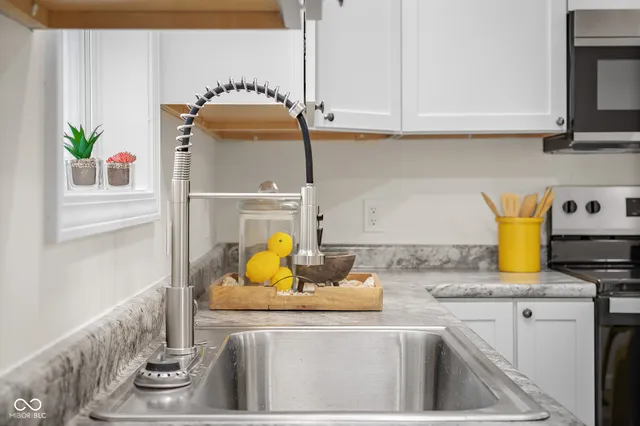 $269,900 | 8087 West 300 South, Columbus, IN 47201