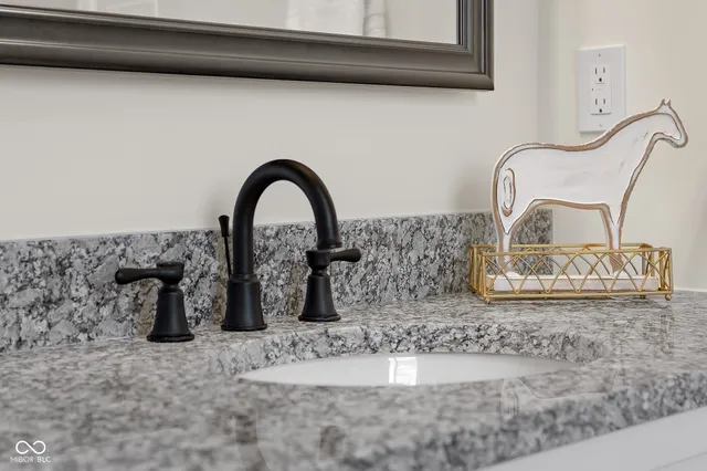 $269,900 | 8087 West 300 South, Columbus, IN 47201