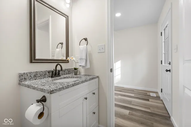 $269,900 | 8087 West 300 South, Columbus, IN 47201