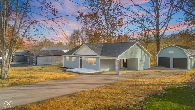 $269,900 | 8087 West 300 South, Columbus, IN 47201