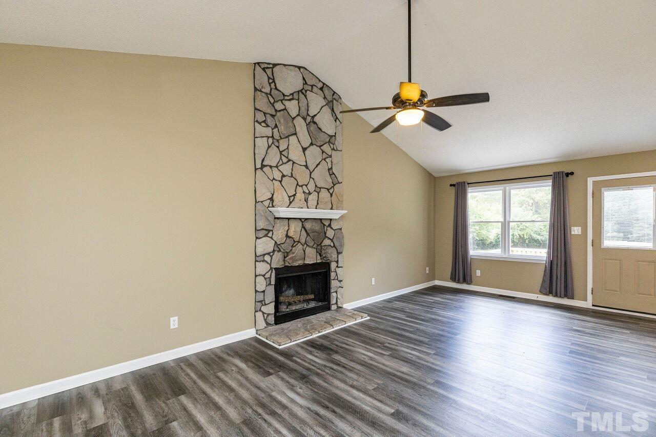 10700 Hunt Farms Lane Raleigh, NC 27603 - Photo 5 of 30