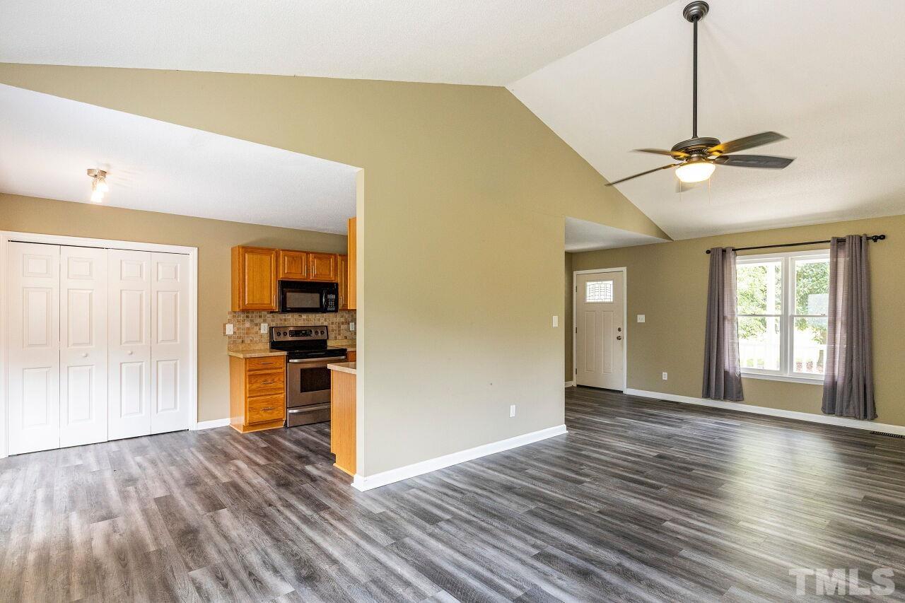 10700 Hunt Farms Lane Raleigh, NC 27603 - Photo 8 of 30