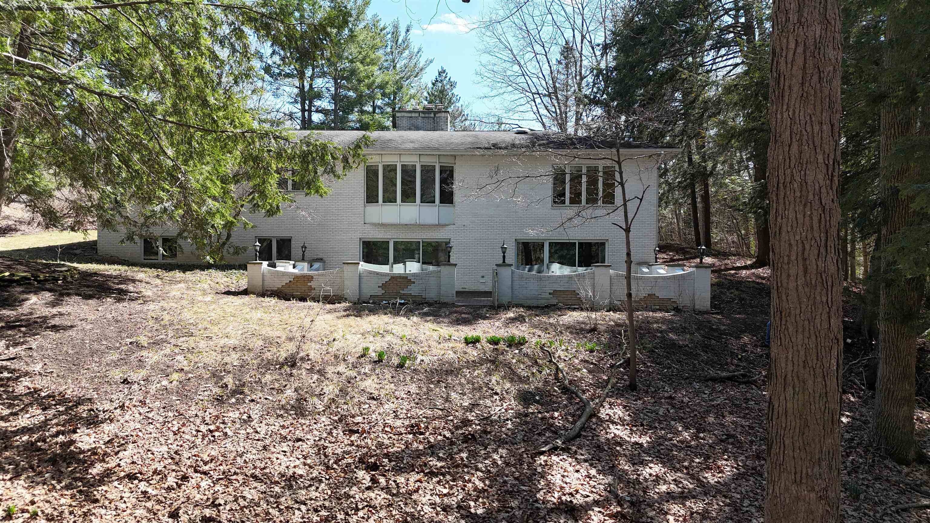 555 East Deerfield Road Mount Pleasant, MI 48858 - Photo 5 of 48
