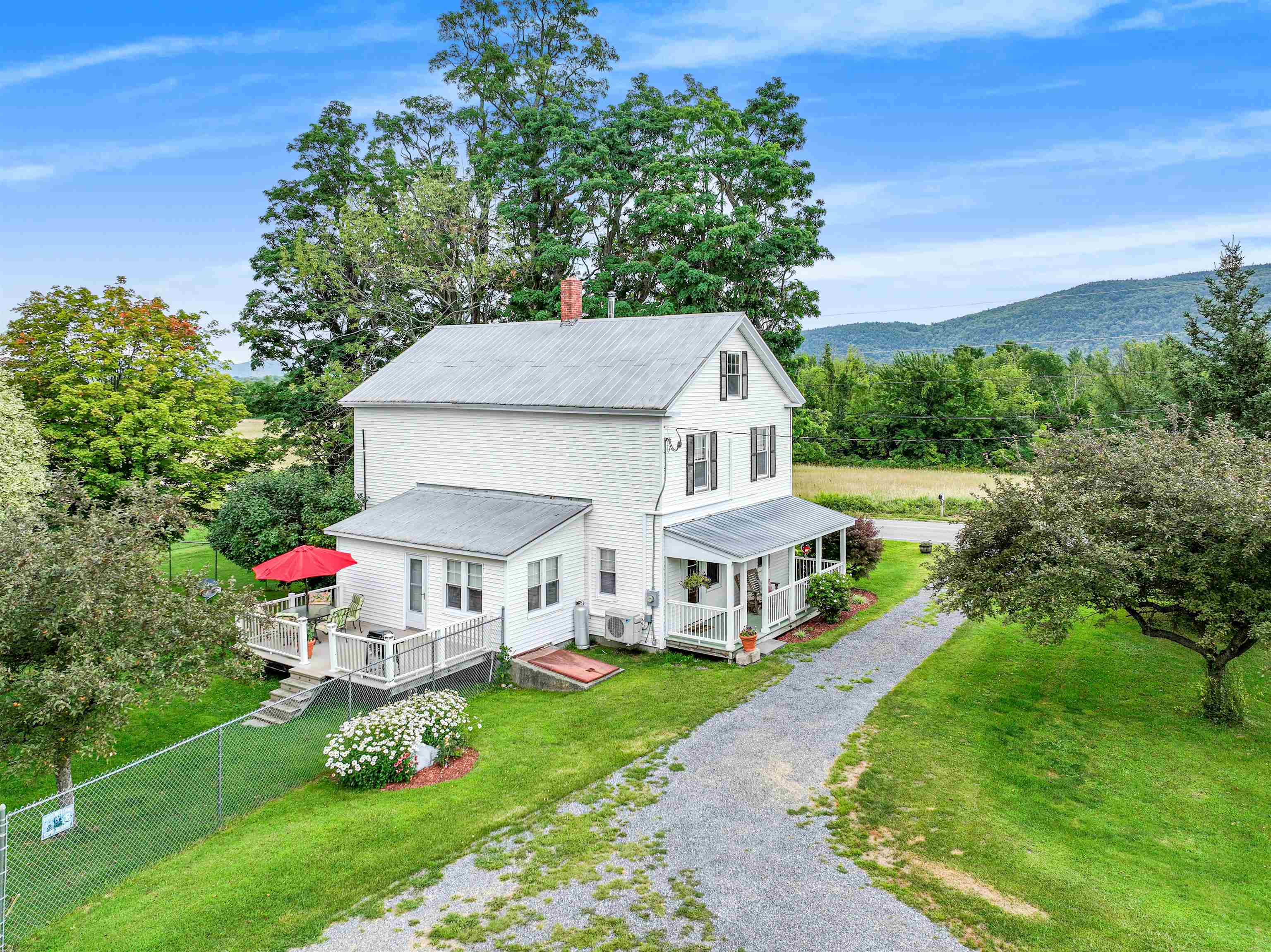 944 Bristol Road Monkton, VT 05443 - Photo 3 of 40 Gallery Image 3