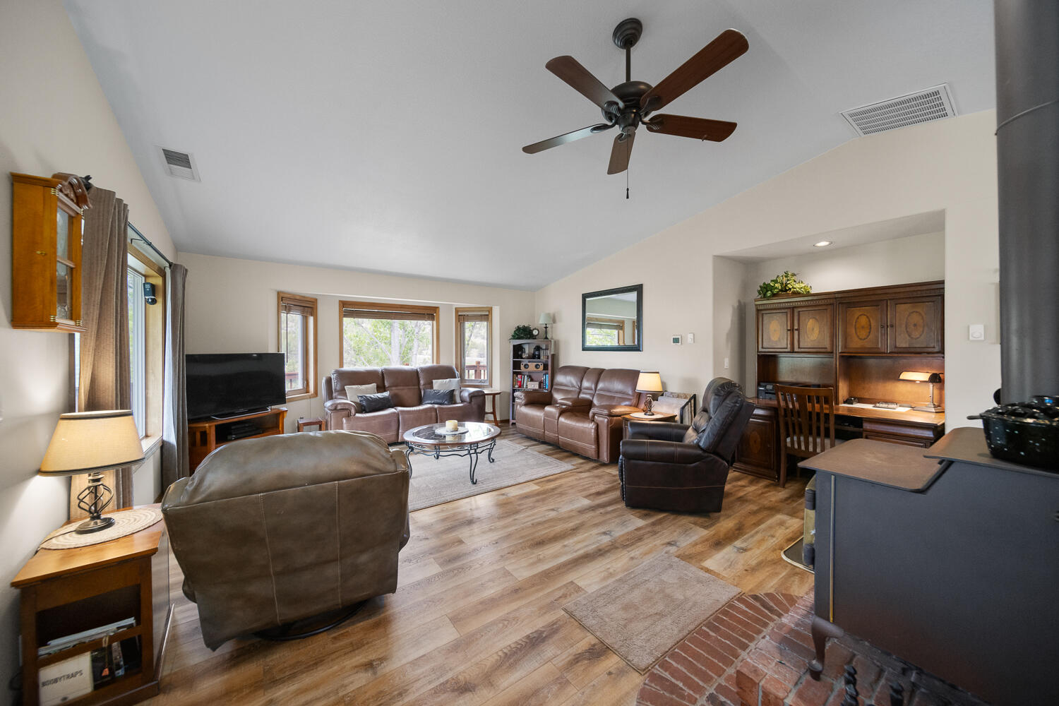 33817 Gage Road Mitchell, OR 97750 - Photo 13 of 56 13