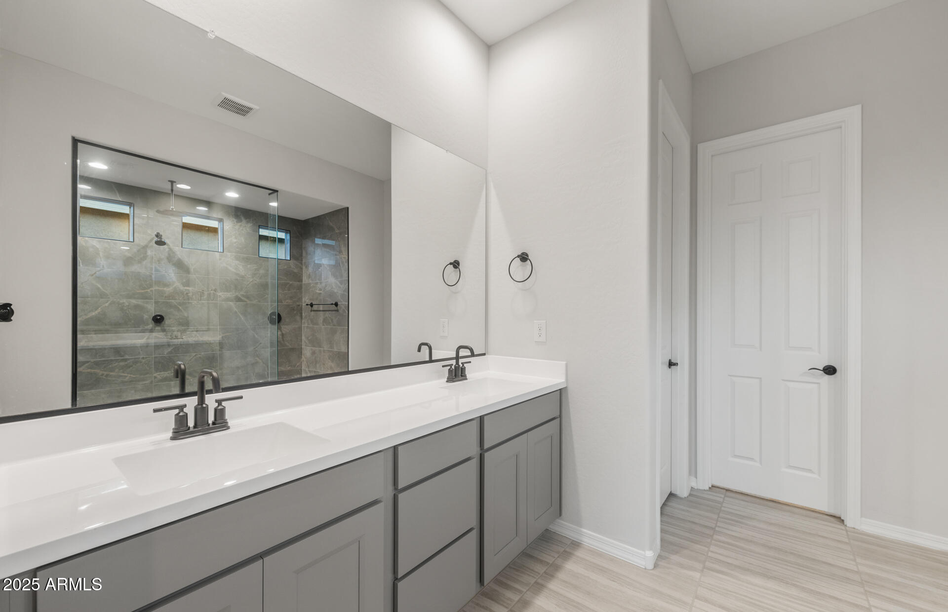 16158 West Red Bird Road Surprise, AZ 85387 - Photo 23 of 29 Owner's Bathroom