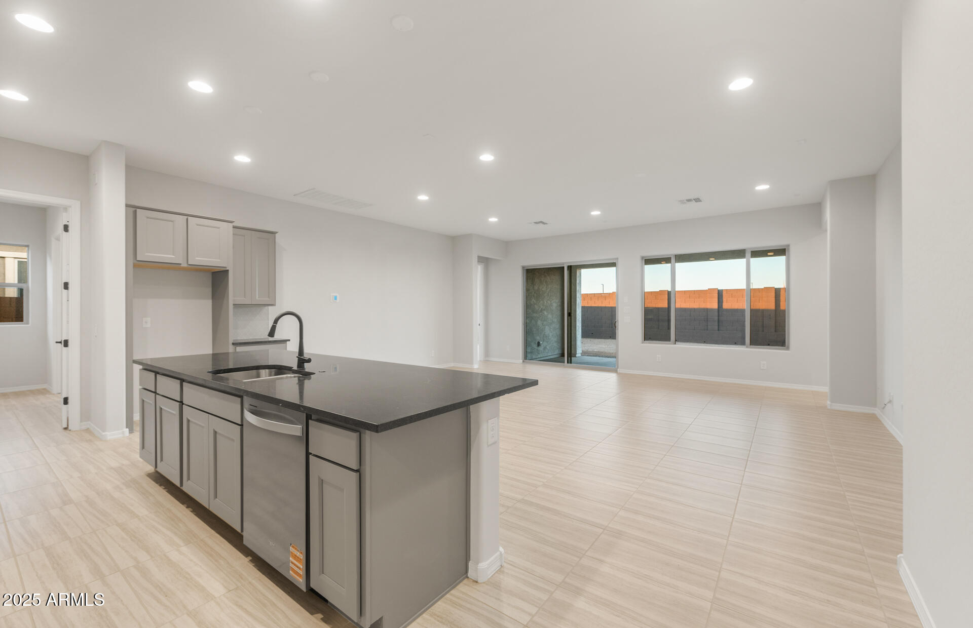 16158 West Red Bird Road Surprise, AZ 85387 - Photo 8 of 29 Kitchen/Cafe/Gathering Room