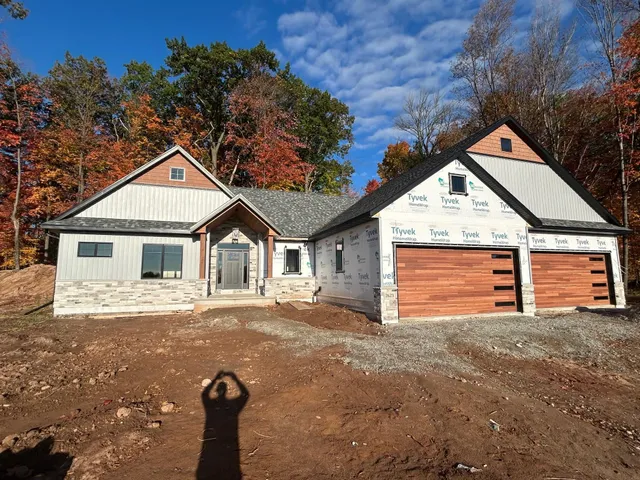 $749,900 | 2623 Chambers Crossing, Green Bay, WI 54313