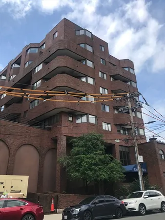 $3,300 | 147 Kelton Street, Unit 511, Boston, MA 02134