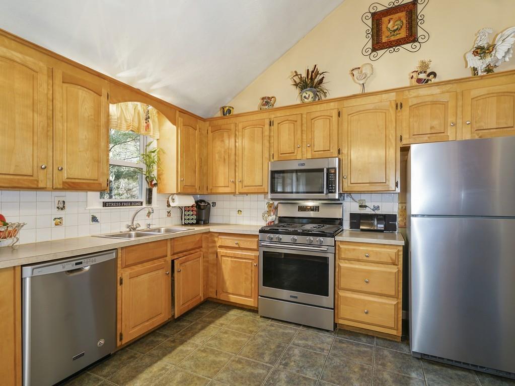32 Bay Road Easton, MA 02356 - Photo 16 of 35