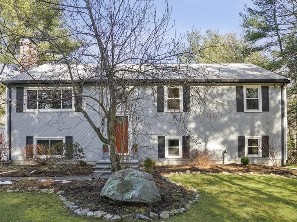 32 Bay Road Easton, MA 02356 - Photo 4 of 35