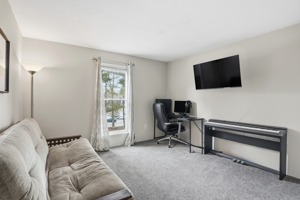 9 Shadowbrook Lane, Unit 29 Milford, MA 01757 - Photo 15 of 28