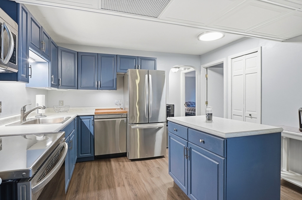 9 Shadowbrook Lane, Unit 29 Milford, MA 01757 - Photo 8 of 28