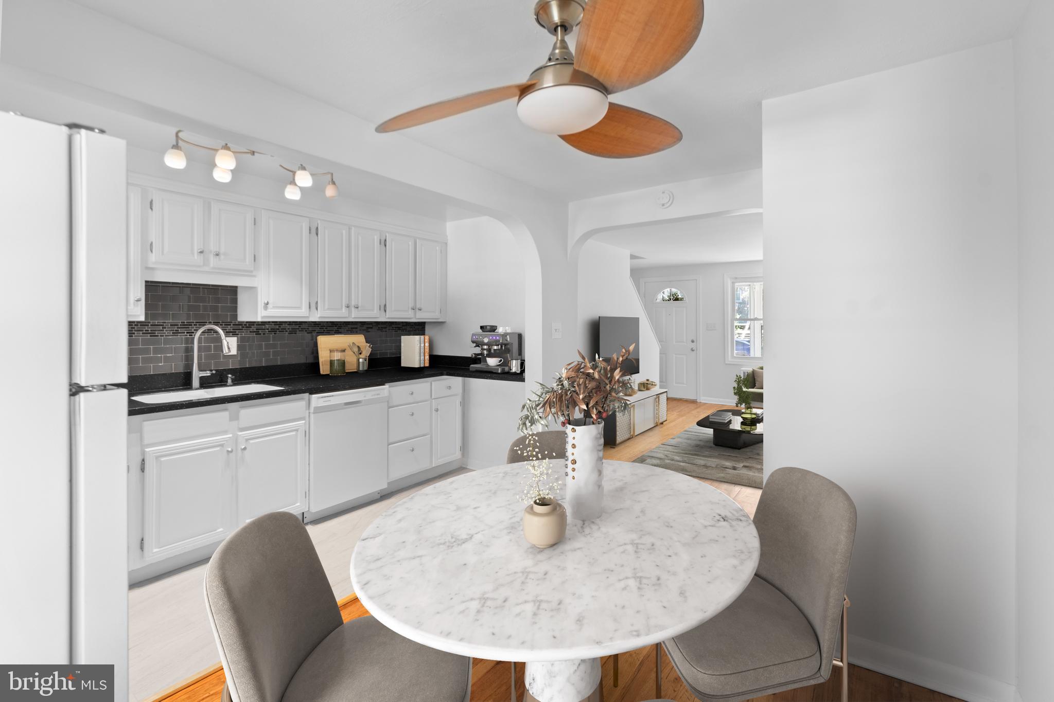 3732 Clarenell Road Baltimore, MD 21229 - Photo 8 of 33 Gallery Image 8