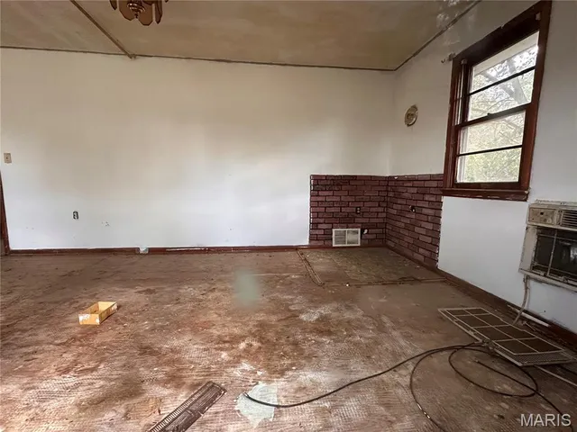 $49,900 | 680 Clark Avenue, Lebanon, MO 65536