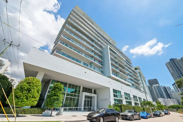 $4,500 | 1600 Southwest 1st Avenue, Unit 702, Miami, FL 33129