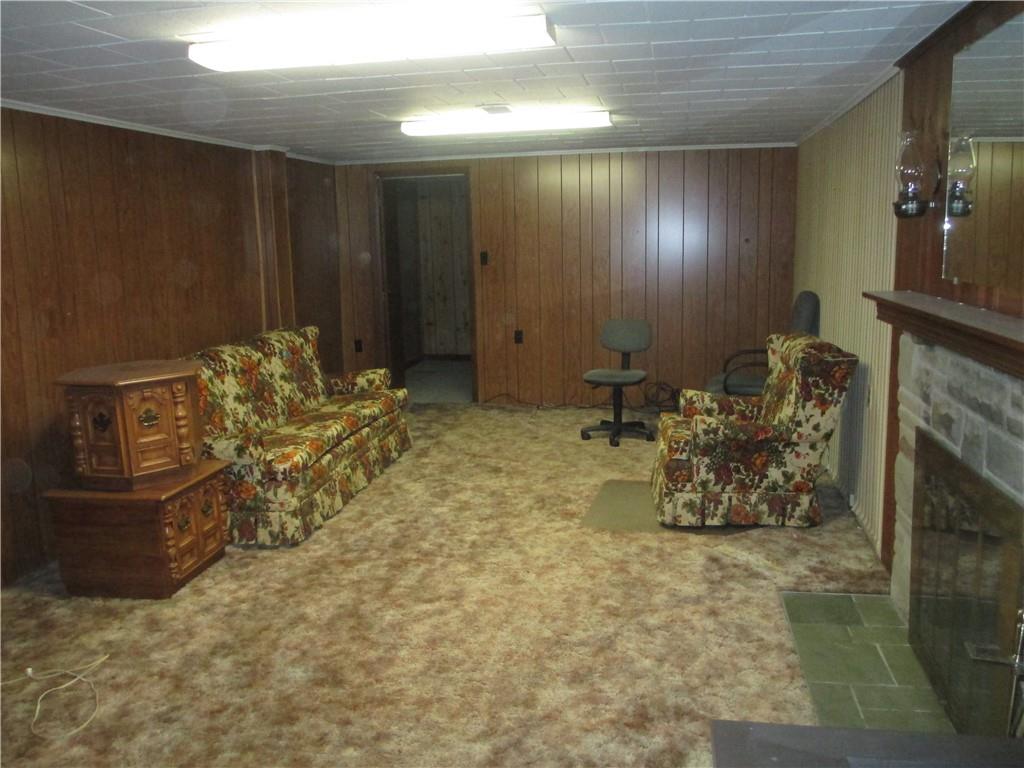 258 Evans City Road Butler, PA 16001 - Photo 18 of 19 Gallery Image 18