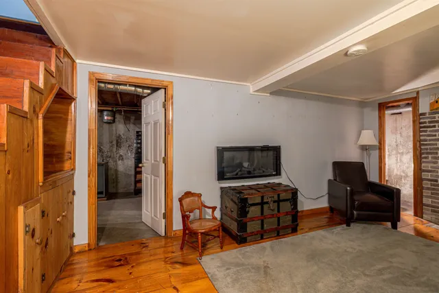 $370,000 | 31 Brown Hill Road, Bow, NH 03304