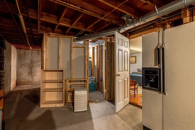 $370,000 | 31 Brown Hill Road, Bow, NH 03304