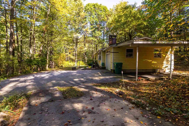 $370,000 | 31 Brown Hill Road, Bow, NH 03304