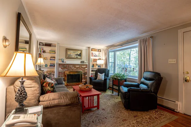 $370,000 | 31 Brown Hill Road, Bow, NH 03304