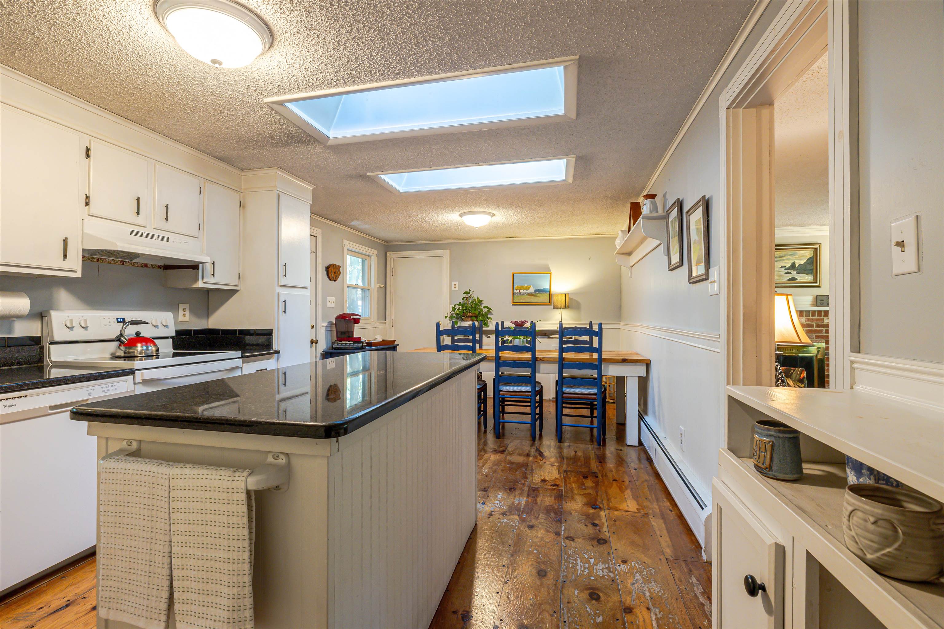 31 Brown Hill Road Bow, NH 03304 - Photo 10 of 44