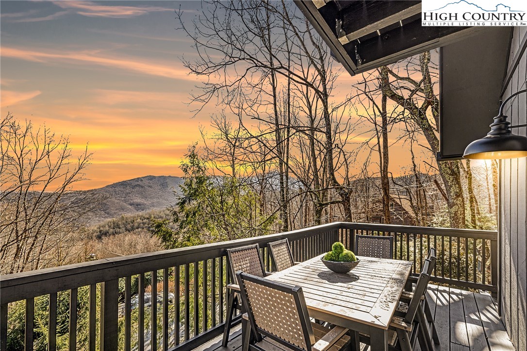 556-558 Thorncliff Drive Seven Devils, NC 28604 - Photo 2 of 48