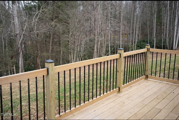 $379,900 | 256 William Hawkins Lane, Mountain City, TN 37683