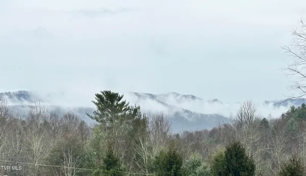 $379,900 | 256 William Hawkins Lane, Mountain City, TN 37683