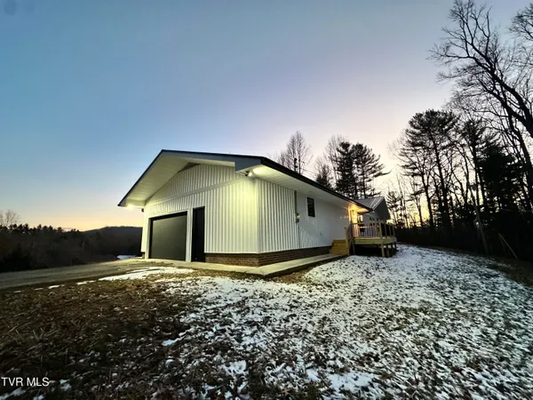 $379,900 | 256 William Hawkins Lane, Mountain City, TN 37683