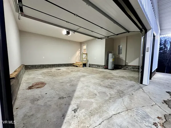 $379,900 | 256 William Hawkins Lane, Mountain City, TN 37683