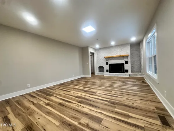 $379,900 | 256 William Hawkins Lane, Mountain City, TN 37683