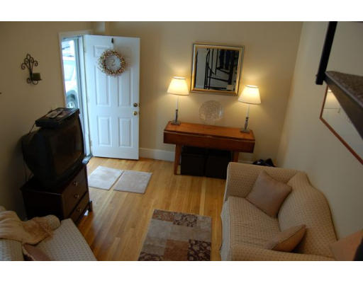 155 Maple Street, Unit 2 Danvers, MA 01923 - Photo 1 of 27 Gallery Image 1