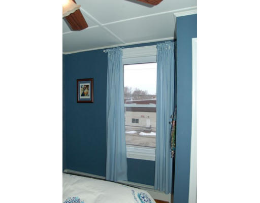 155 Maple Street, Unit 2 Danvers, MA 01923 - Photo 11 of 27 Gallery Image 11