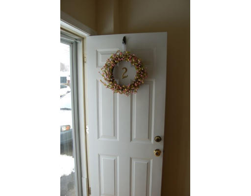 155 Maple Street, Unit 2 Danvers, MA 01923 - Photo 4 of 27 Gallery Image 4