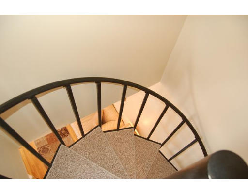 155 Maple Street, Unit 2 Danvers, MA 01923 - Photo 6 of 27 Gallery Image 6