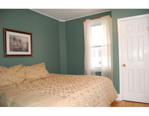 155 Maple Street, Unit 2 Danvers, MA 01923 - Photo 7 of 27 Gallery Image 7