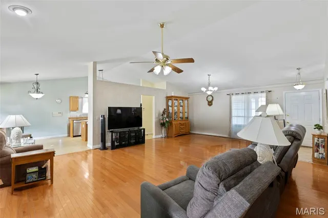 $425,000 | 2712 Kings Crossing Drive, Barnhart, MO 63012