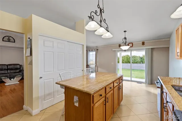 $425,000 | 2712 Kings Crossing Drive, Barnhart, MO 63012