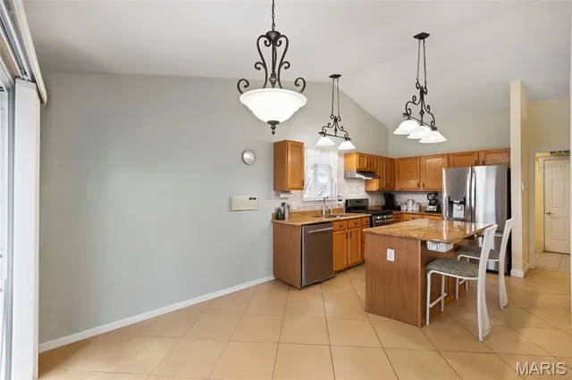 $425,000 | 2712 Kings Crossing Drive, Barnhart, MO 63012