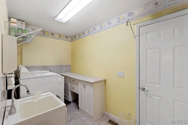 $425,000 | 2712 Kings Crossing Drive, Barnhart, MO 63012