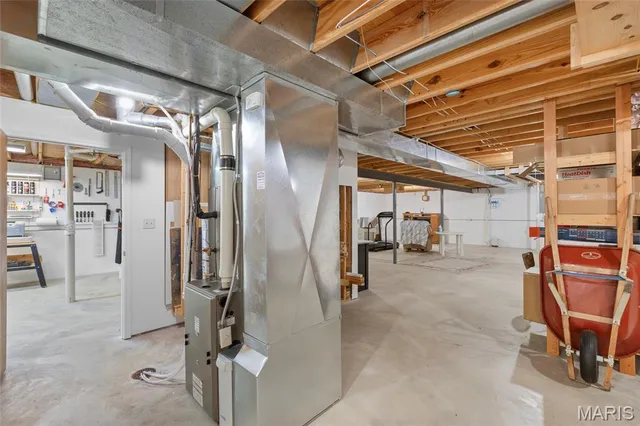 $420,000 | 2712 Kings Crossing Drive, Barnhart, MO 63012