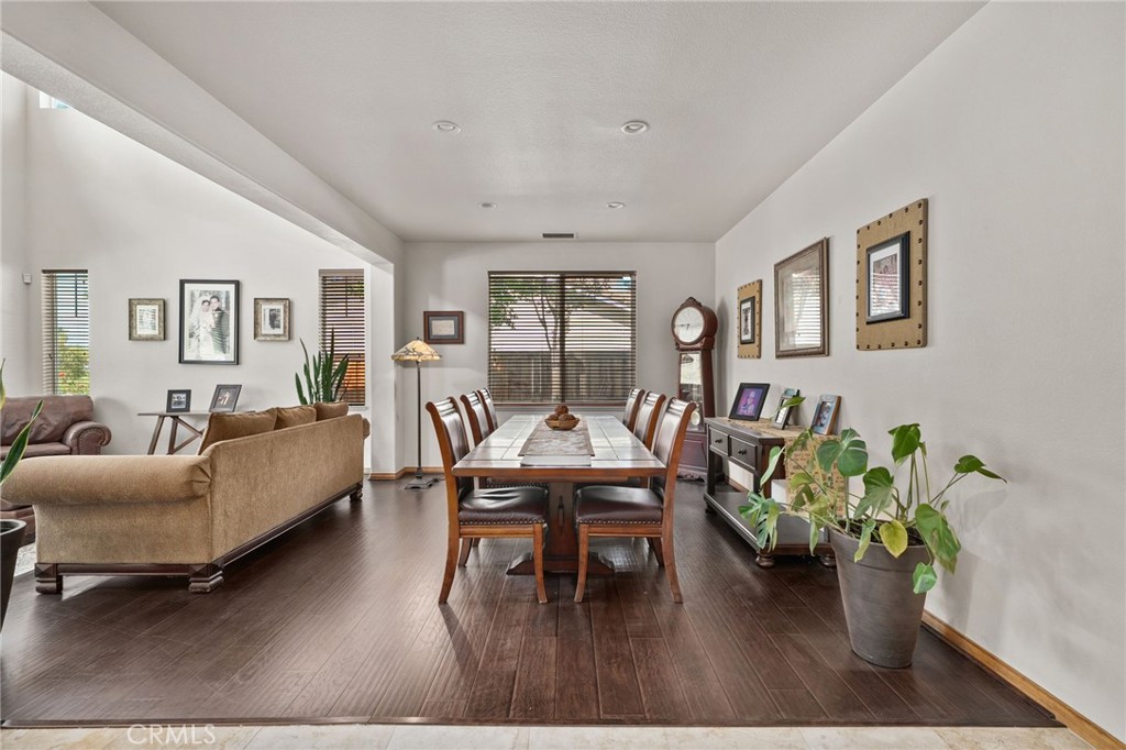 17241 Greentree Drive Riverside, CA 92503 - Photo 11 of 53
