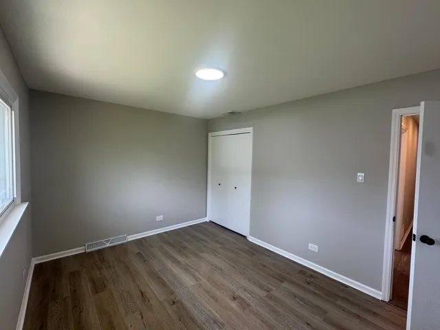 $3,100 | 14811 Minerva Avenue, Dolton, IL 60419